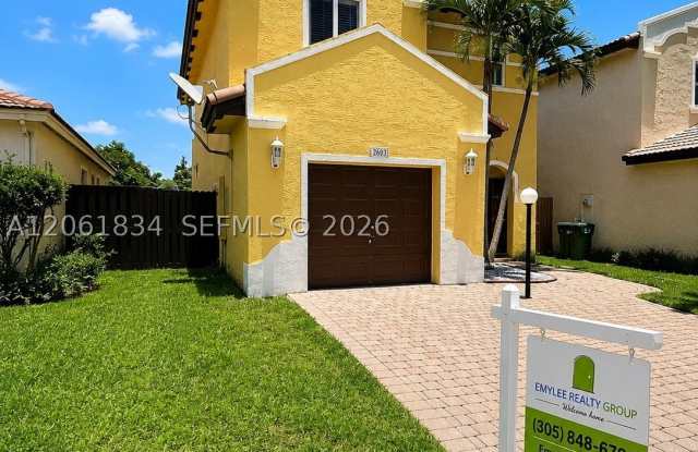 2603 NE 41st Cir