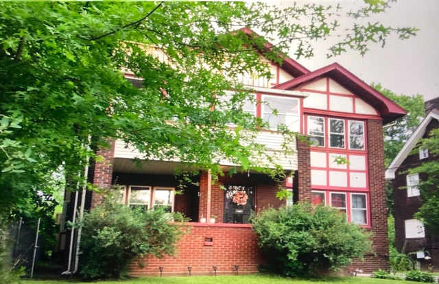 Quiet neighborhood across from Fifth Ave. Community Church