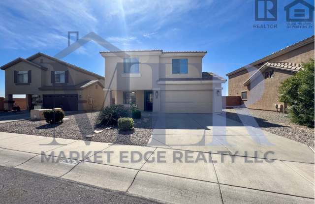 4Bed/3Bath House in Avondale w/ Pool! Ready for Immediate Move In!