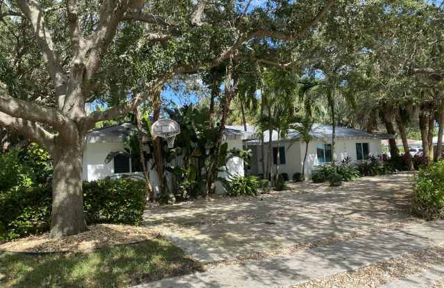 1237 SW 14th Street