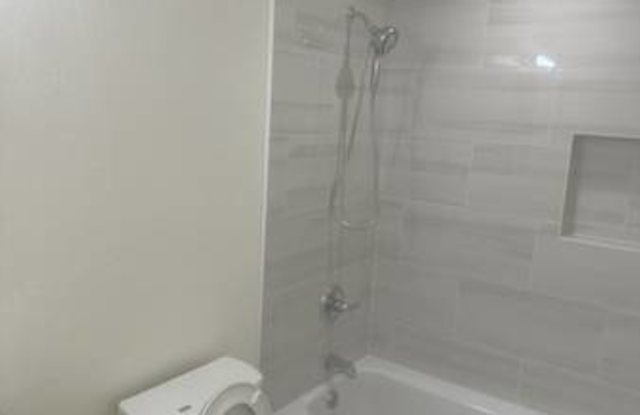 2209 Leland Court