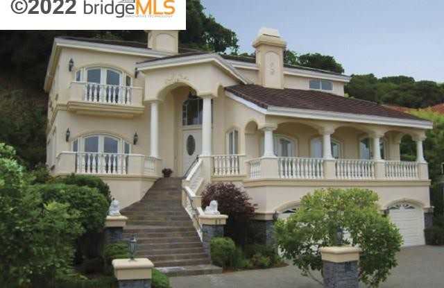 17 Heron Dr