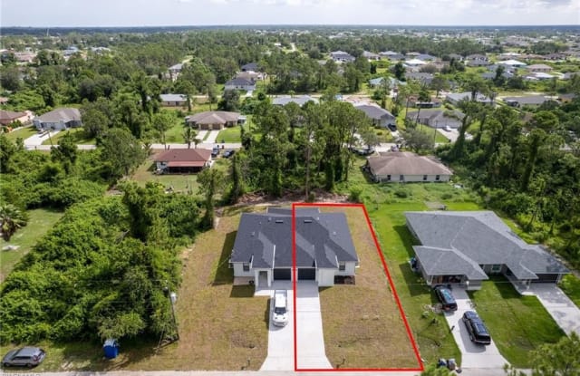 4640-4642 27th ST SW - 4640 27th Street Southwest, Lehigh Acres, FL 33973