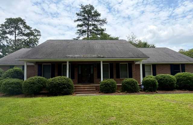 Fabulous Home Near Alice Drive!