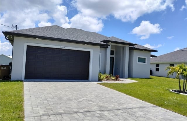 1011 SW 15th Place - 1011 Southwest 15th Place, Cape Coral, FL 33991