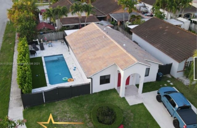 14235 SW 169th St - 14235 SW 169th St, Richmond West, FL 33177