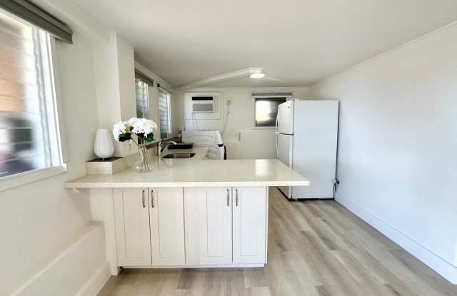 Photo of Available NOW - Newly Renovated Studio with 1 Bath  Washer/Dryer in Maunalani Heights!