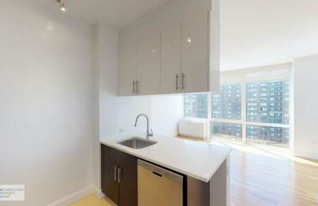805 Columbus Avenue