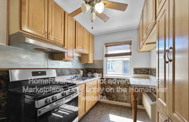 2038 E 72nd Pl