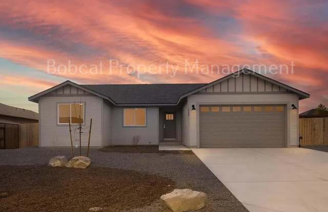 Newer Home in Dayton - Ready for Move-In 5/1/26!
