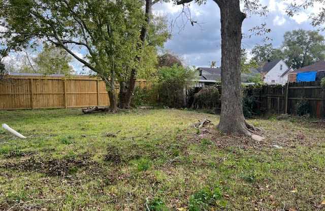 1835 Rivercrest Street