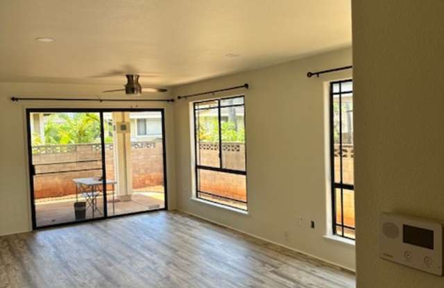 Royal Kunia 5 Bed 3 Bath 2 Car Garage