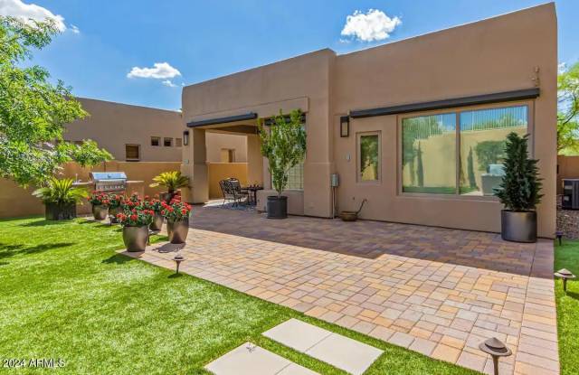 9646 E SIDEWINDER Trail