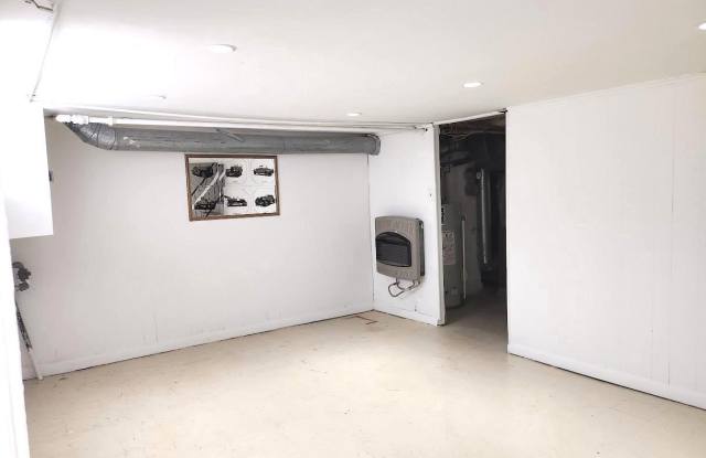 443 E PLEASANT Street