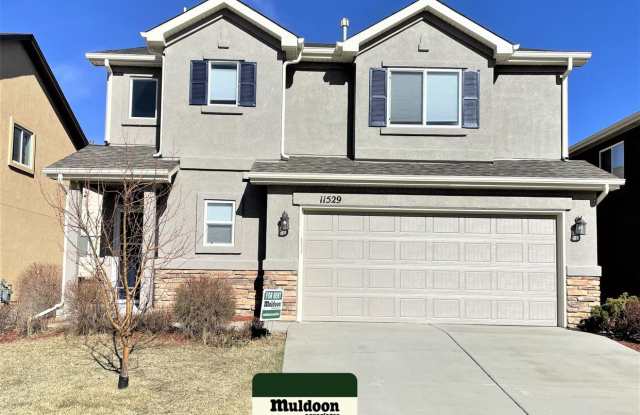 Beautiful Pet Friendly Home in North Colorado Springs Home is staged and ready to move in!