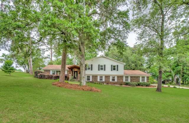 Beautiful 5 bedroom home in Killearn