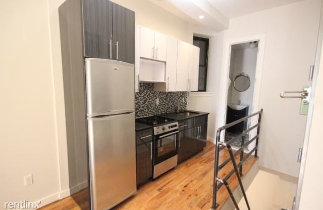 381 S 3rd St 1B - 381 S 3rd St, Brooklyn, NY 11211