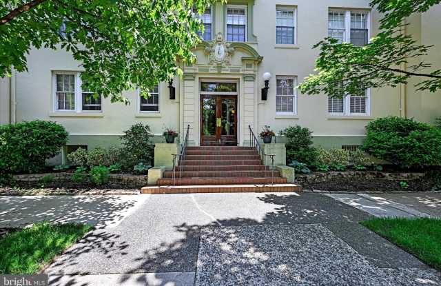 3401 GREENWAY