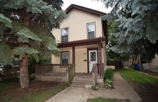 1253 Davis Ave. NW - 1253 Davis Avenue Northwest, Grand Rapids, MI 49504