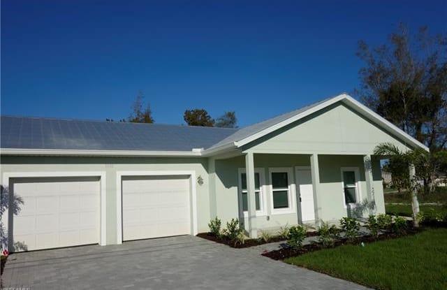 1010 SW 15th AVE - 1010 Southwest 15th Avenue, Cape Coral, FL 33991