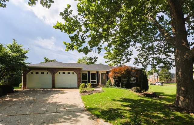 3 Bedroom Home - Walking distance to Fairview Elementary - Desirable Location!