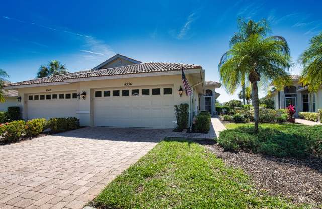 Annual Unfurnished Villa, 2 Bedrooms, 2 Baths and 2 Car Garage located in Venetia Community! photos photos