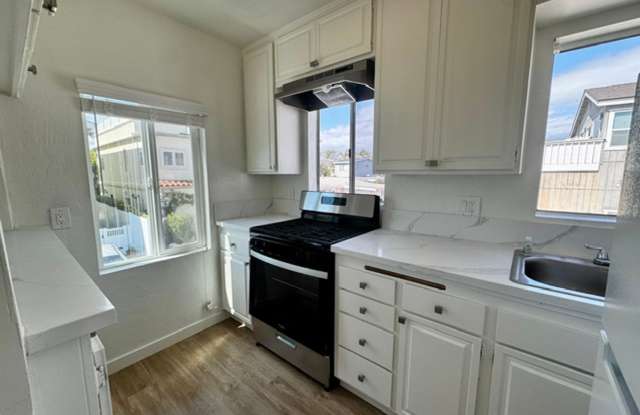 2 Bedroom Beach cottage in Ventura