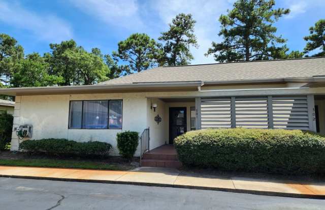 Gulf Shores 2/1.5 condo at Country Club Village