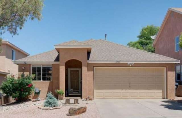 6705 El Modesto NE