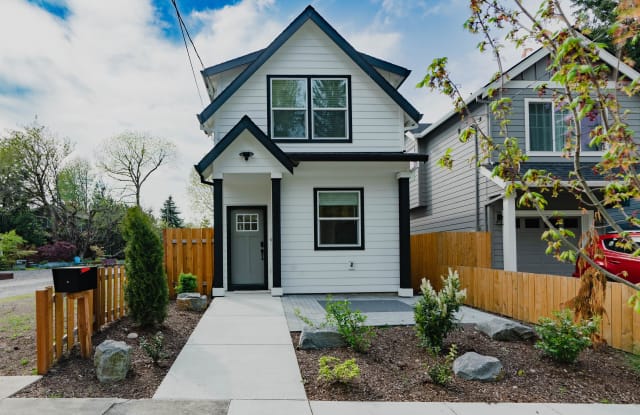 9407 North Calhoun Avenue - 9407 North Calhoun Avenue, Portland, OR 97203