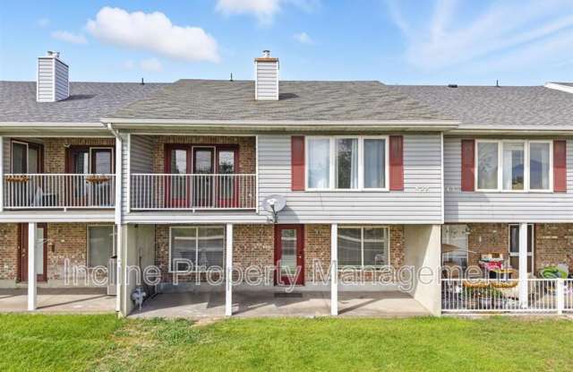 Photo of 439 E 2000 S