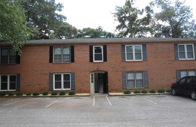 1690 Barnett Shoals Rd - Apt. 1