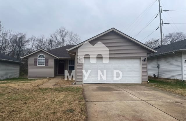 677 N Elder Ave - 677 North Elder Avenue, Springfield, MO 65802