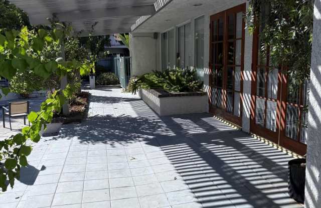 20134 Leadwell Street