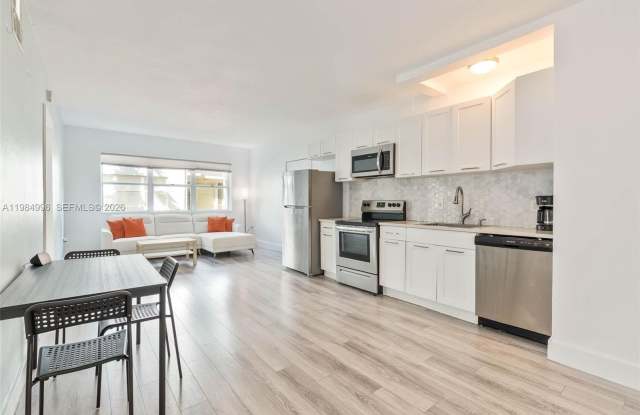 1275 Marseille Dr