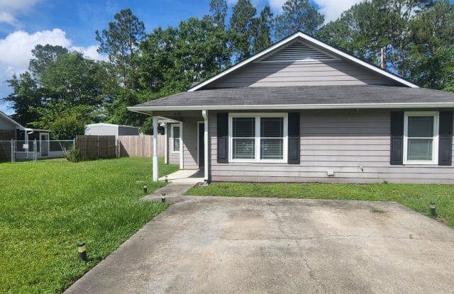 646 Demere St - 646 Demere Road, Hinesville, GA 31313