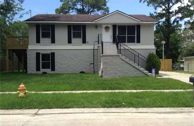 2985 CAMELLIA Drive