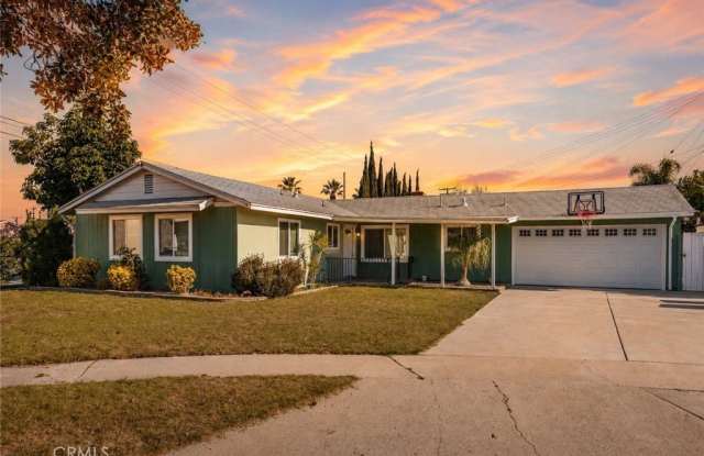 8002 San Luis