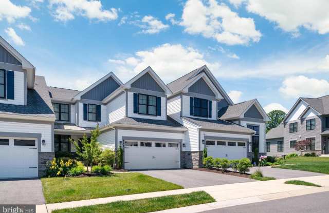 Photo of Luxurious and stunning 4bd 3.5bth home awaits you!