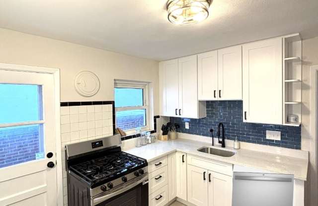 Photo of 5025 Lenox Avenue