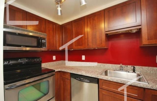 Charming 4 Bedroom-No Broker Fee