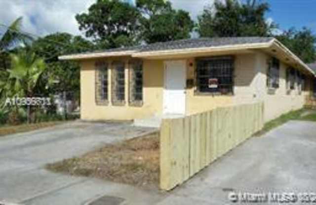 127 NW 18th Ave - 127 Northwest 18th Avenue, Miami, FL 33125