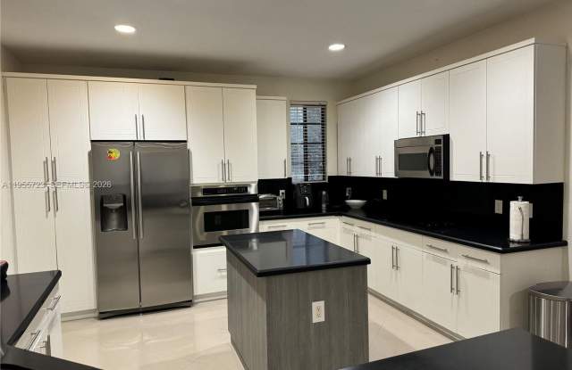 1547 Passion Vine Cr 1547, Weston, FL 33326