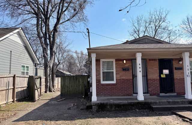 Recently renovated 1 Bedroom Duplex Ready For Move-In!! - Binghampton