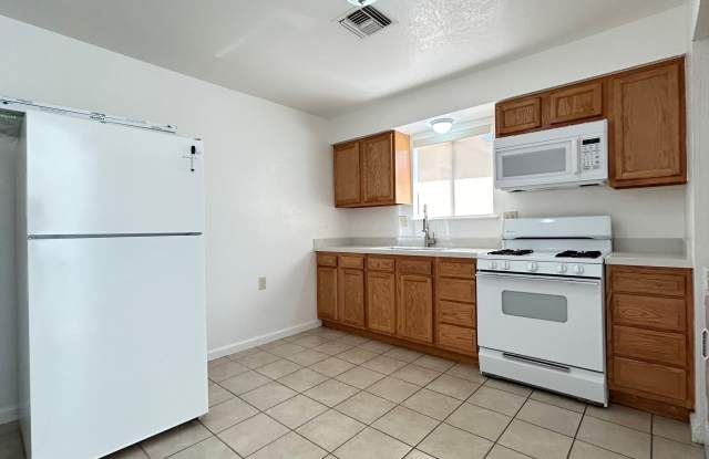 73390 Catalina Way #A