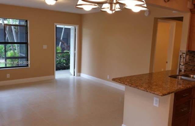 10018 Winding Lake Rd