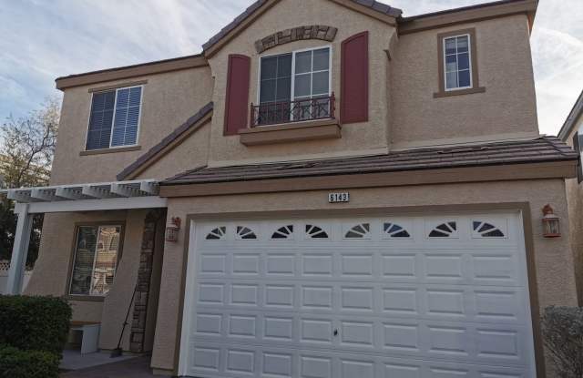 3 BEDROOM, 3 BATHROOM, 2 CAR GARAGE, COMMUNITY POOL & SPA