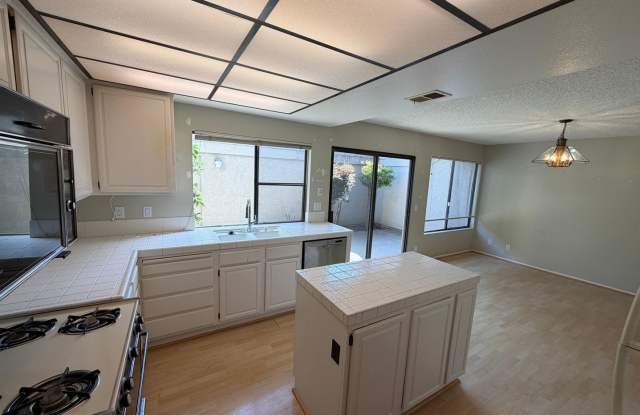 1209 Keystone Lane