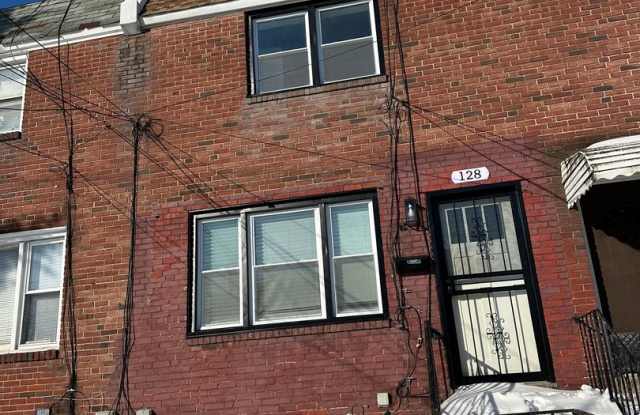 Beautifully renovated 3 bed/1.5 bath