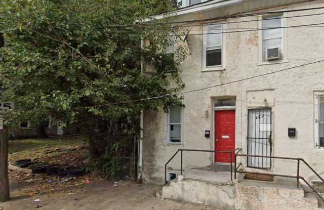 Photo of NEWLY UPDATED 4 BED 1 BATH HOME FOR RENT.